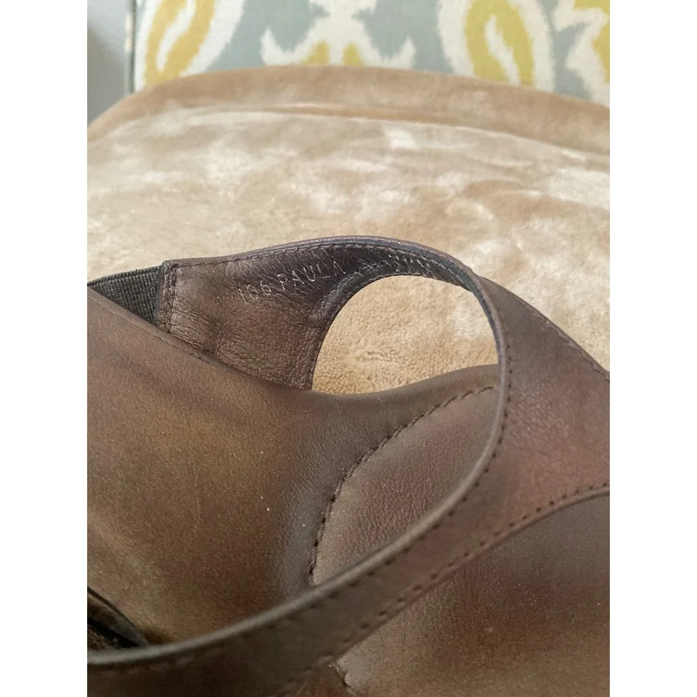Donald J Pliner Couture Paula Bronze Leather Thong Kitten Heel Sandals 8.5M